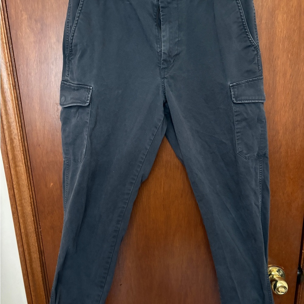 Uniqlo Dark Gray Cargo Pants for Men